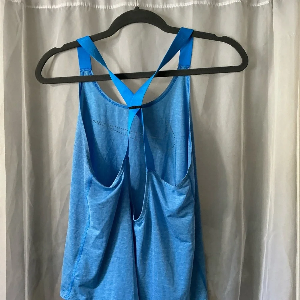 Nike Women's Blue Tank Top size small